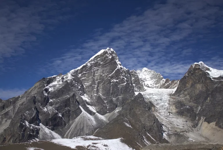 lobuche peak